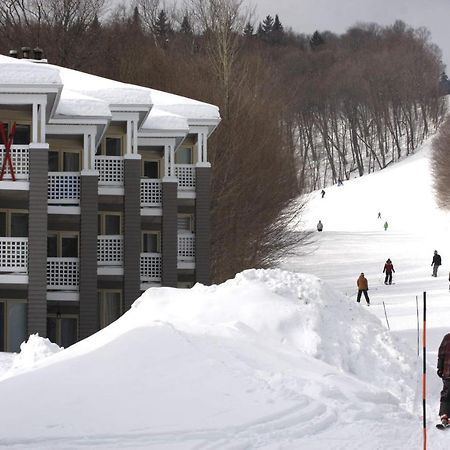 Ski-In, Ski-Out Chaleureux Studio Loft Au Pied Des Pistes De Ski Apartment Stoneham Bagian luar foto